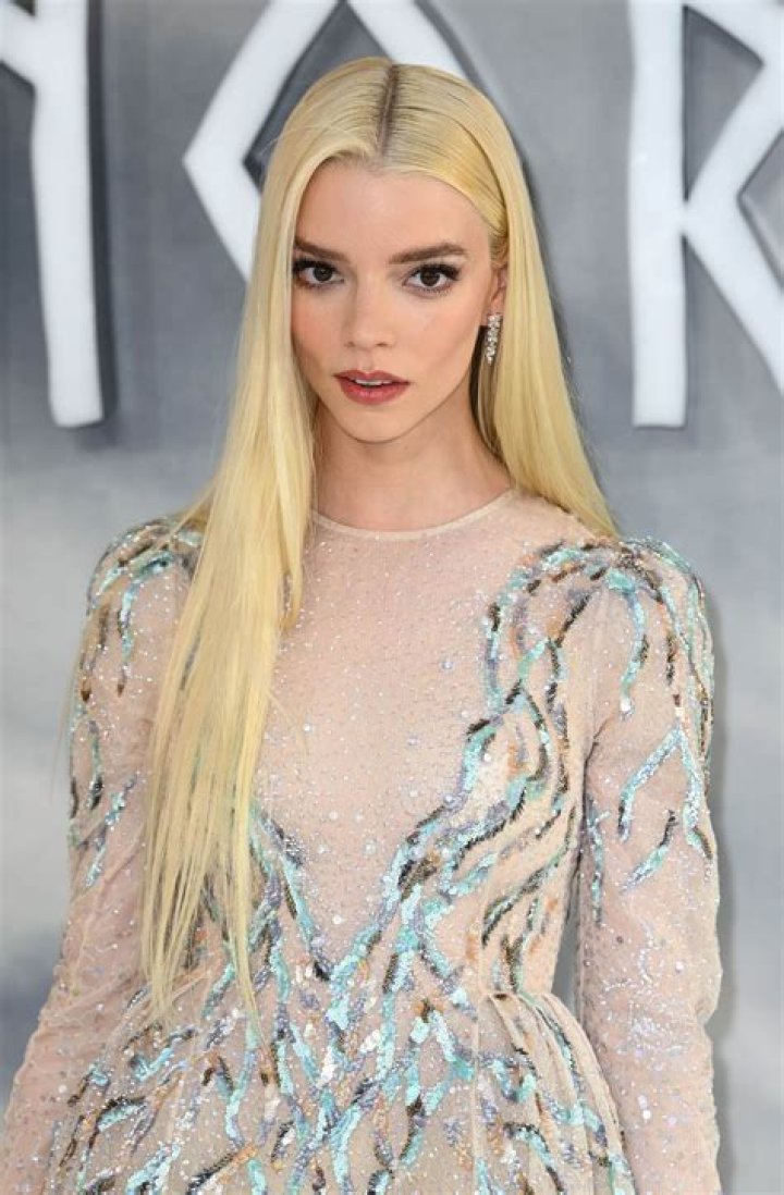 Anya Taylor-Joy's Mesmerizing Emerald Eyes: Unveiling Nature's Enchanting Hue
