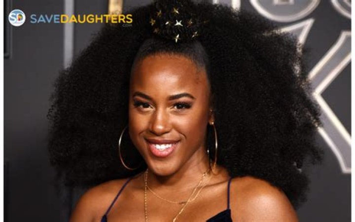 Asha Bromfield Wiki Biography Age Husband Career