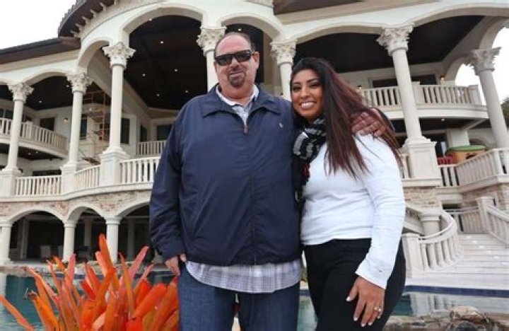 Ben Mallah is Married to Karla Mallah since 2003