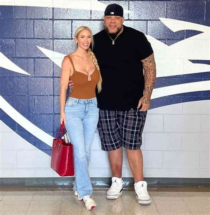 Brent Goff Bio, Wiki, Age, Family, Wife, Spouse, Speak German, DW, Salary, and Net Worth.
