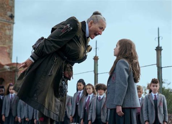 Discover The Extraordinary Journey Of Jennifer Sklias Gahan: Age As An Ally