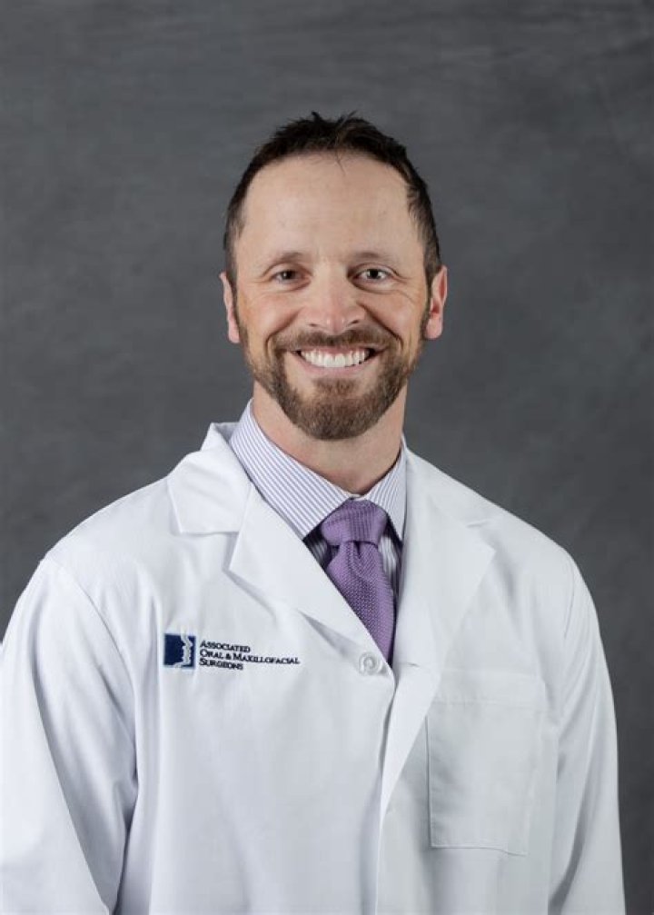 Dr James Ryan: Your Trusted Oral Surgeon