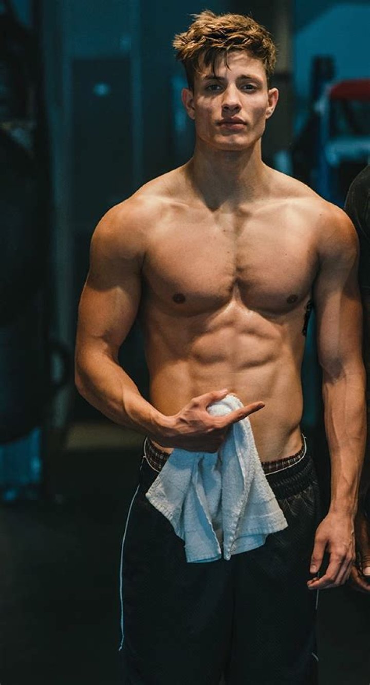 Height And Weight Dynamics Of Matt Rife