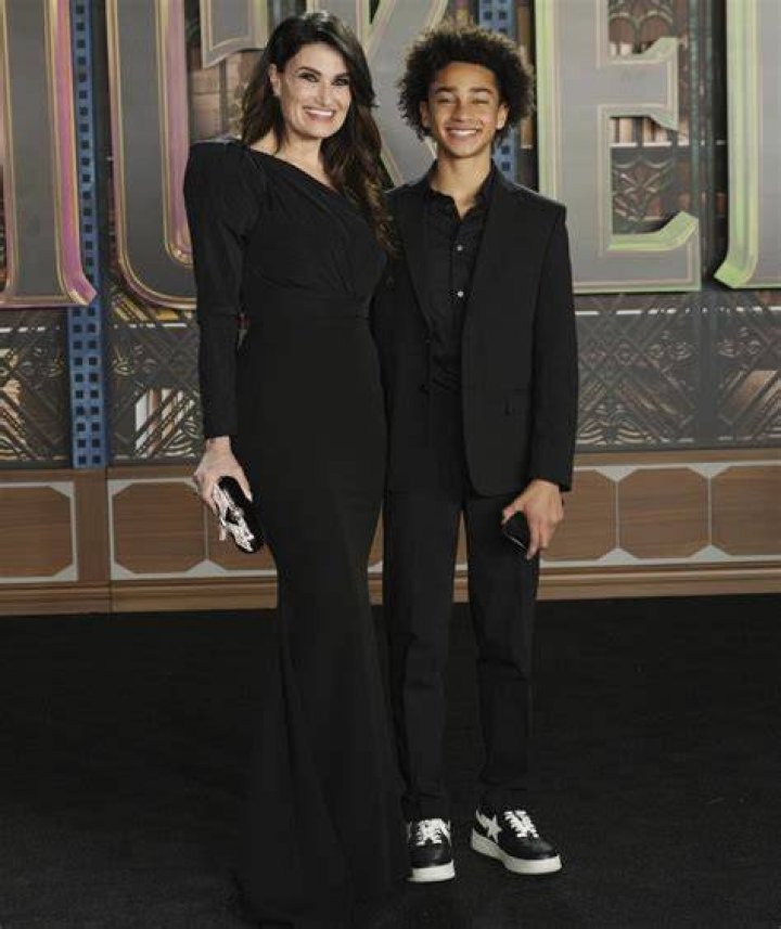 Is Aaron Lohr Jewish? Race, Ethnicity, Religion, Nationality and Net Worth Facts on Idina Menzel Husband |