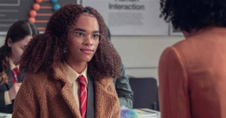 Is Elle From Heartstopper Really Trans? Get to Know Yasmin Finney ·