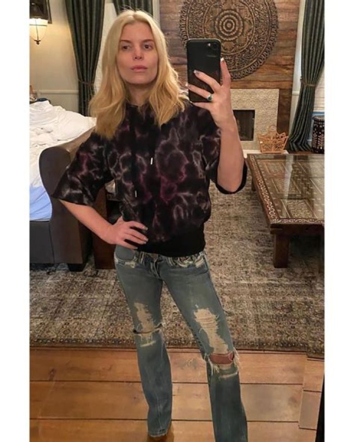Jessica Simpson Talks About Trying on Old True Religion Jeans