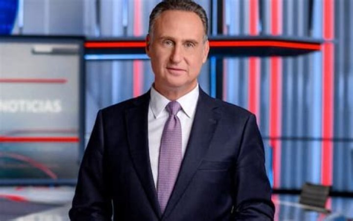 Jose Diaz-Balart Bio, NBC, Age, Family, Wife, Net Worth, Salary, Awards