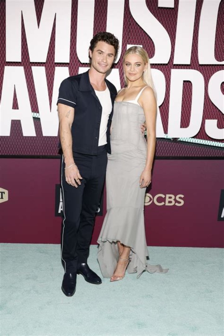 Kelsea Ballerini and Chase Stokes Make Adorable Red Carpet Debut at 2023 CMT Music Awards