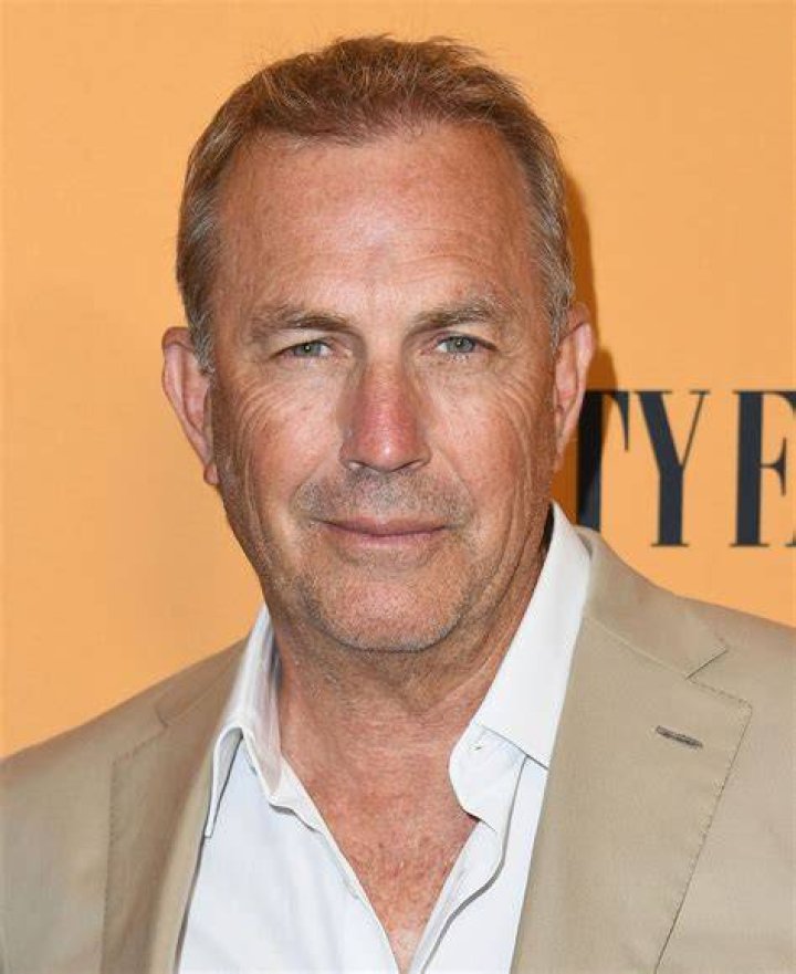 Kevin Costner ·