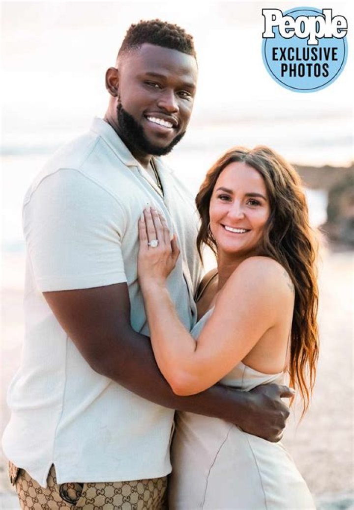 Leah Messer looks to reveal new boyfriend in 2021 in an Instagram post