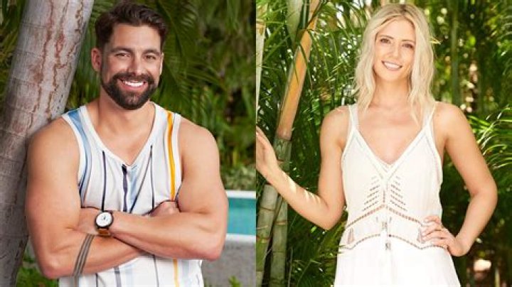 Michael and Danielle leave Bachelor In Paradise as a couple |