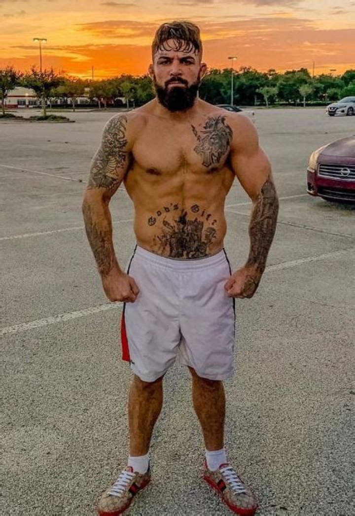 Mike Perry Height