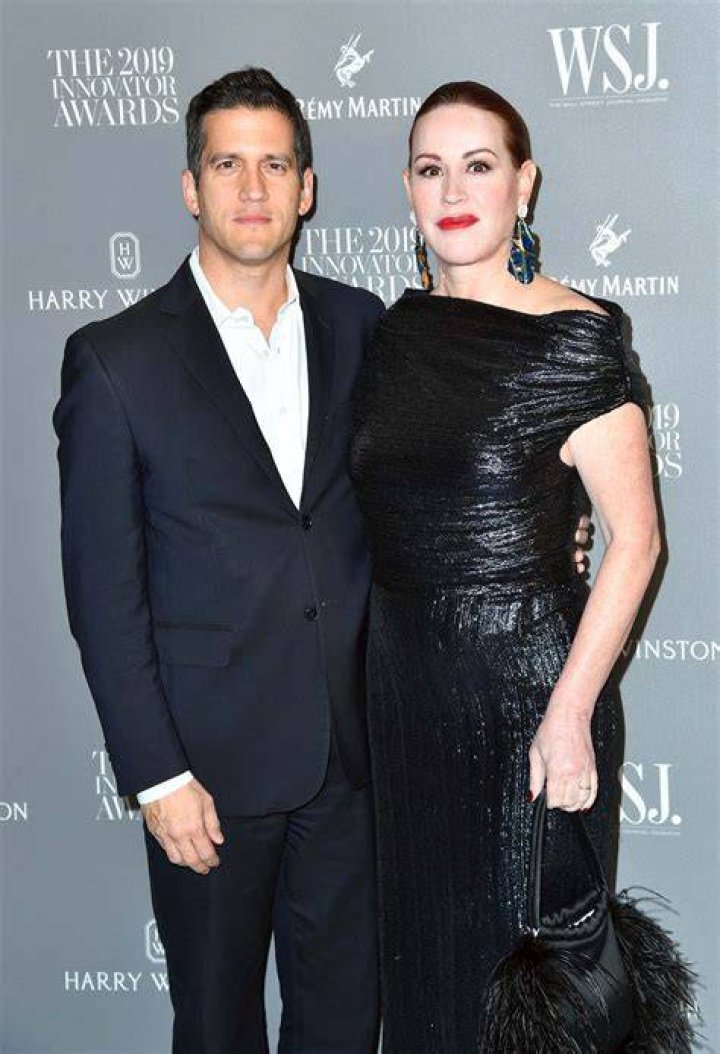 Molly Ringwald, Husband Panio Gianopoulos Relationship Timeline ·