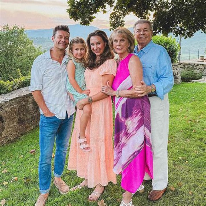 Ryan Seacrest's Sister, Meredith Seacrest Married Jimmy Leach In 2016; Wedding & Children |