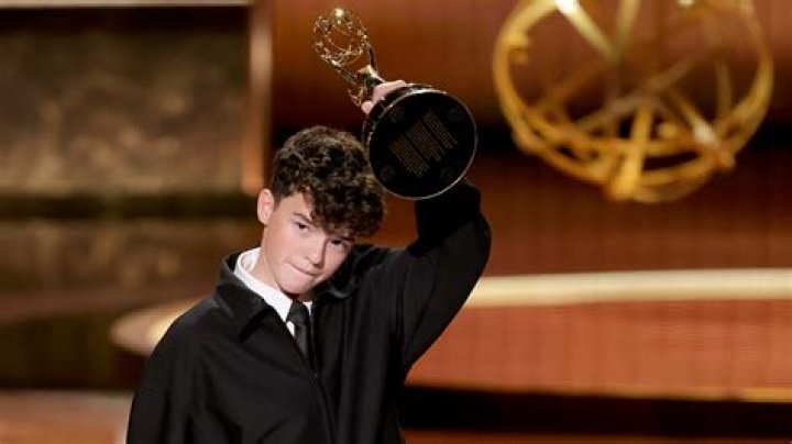 Troy Kotsur Became The First Ever Deaf Actor To Win An Individual SAG Award 2022