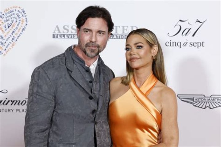 Unveiling The Truth: Hailey Baldwin's Father Unwrapped